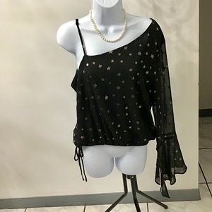 Women’s off the one shoulder size large